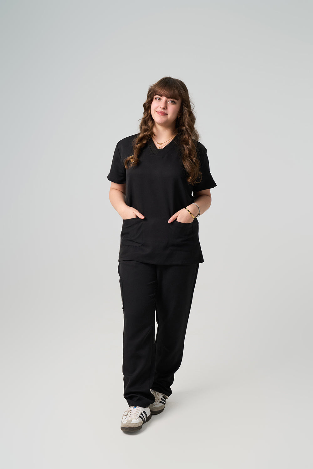 scrub-black